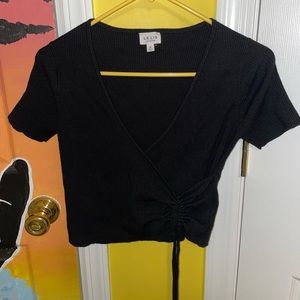 Lelis black top